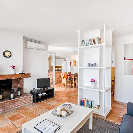 Villa J03 Mabola - *