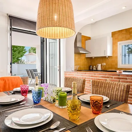 Villa J03 Mabola -